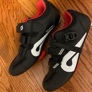 Men’s Peloton Shoes Size 12 - like new